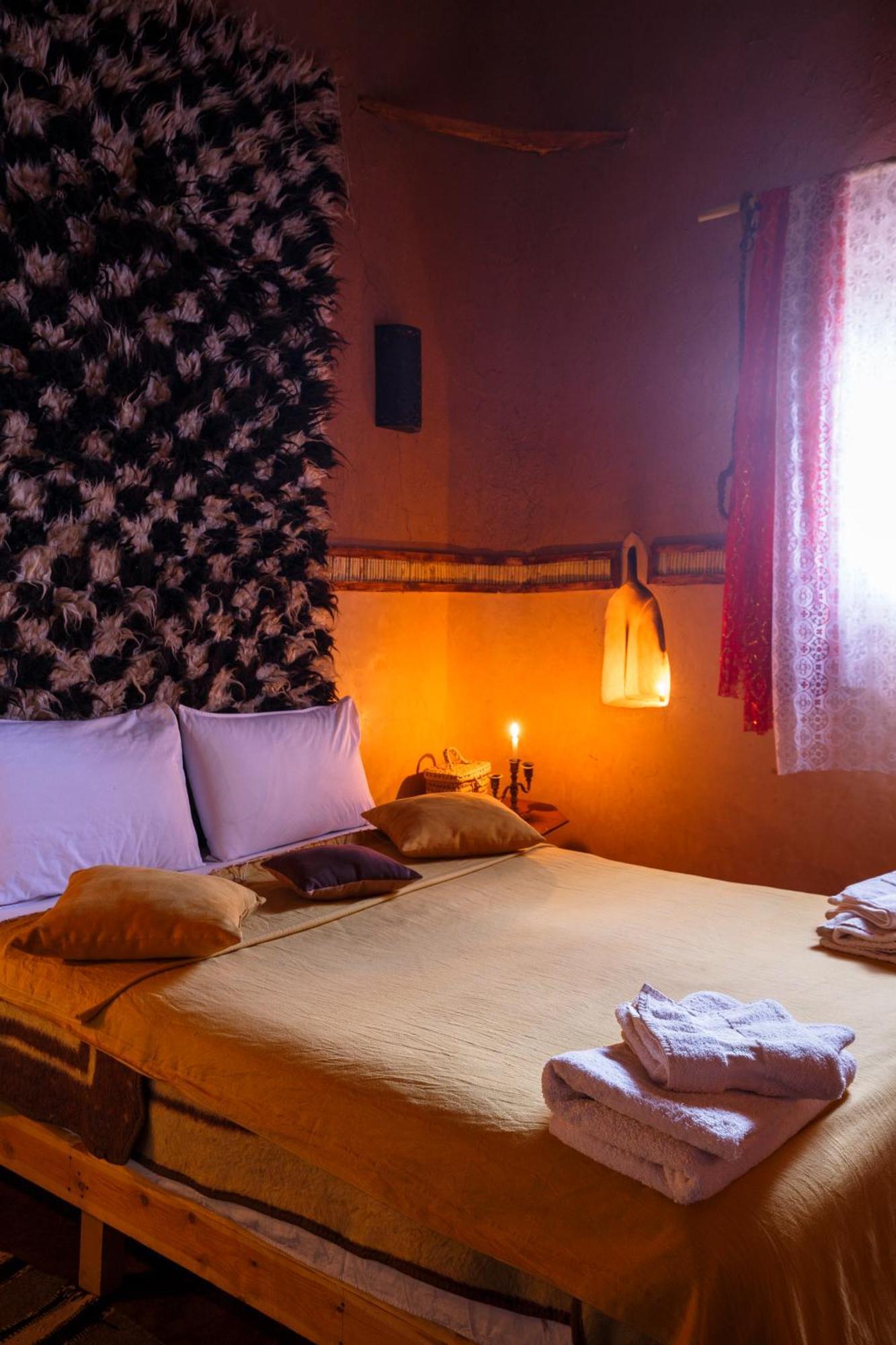 Kasbah Tebi Bed & Breakfast Ait Ben Haddou Bagian luar foto